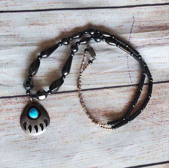 BEAR CLAW NATIVE AMERICAN TURQUOISE NECKLACE - Picture 5 of 11